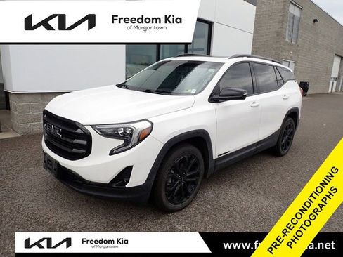 Used 2020 GMC Terrain SLT w/ Preferred Package AWD/4WD image 1