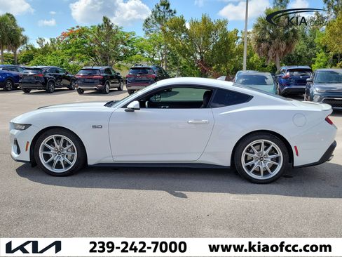 Used 2024 Ford Mustang GT Premium RWD image 5