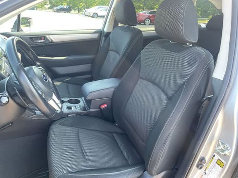 Used 2016 Subaru Outback 2.5i Premium AWD/4WD image 12
