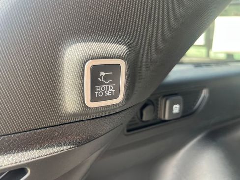 New 2025 Jeep Grand Cherokee Limited image 38