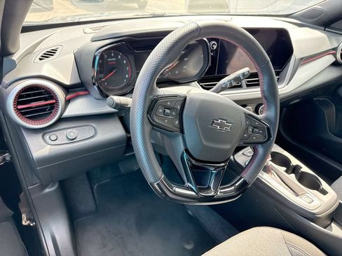 Used 2024 Chevrolet Trax RS w/ Driver Confidence Package FWD image 7