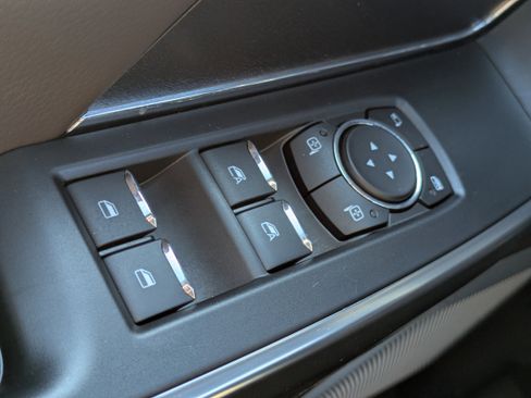 Used 2025 Ford F150 King Ranch w/ FX4 Off-Road Package image 23