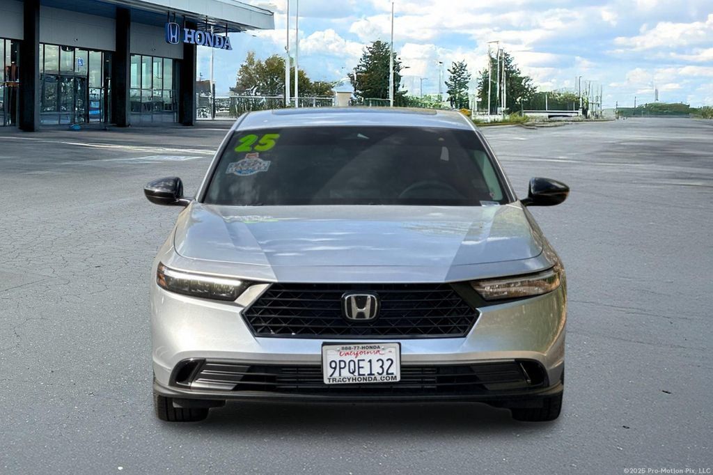 Used 2025 Honda Accord SE image 16