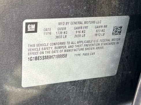 Used 2017 Chevrolet Cruze LT FWD image 26