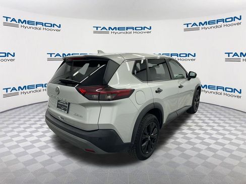 Used 2022 Nissan Rogue SV AWD/4WD image 5