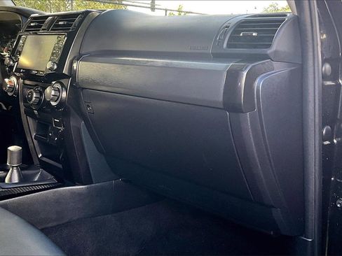 Used 2024 Toyota 4Runner TRD Off-Road Premium image 22