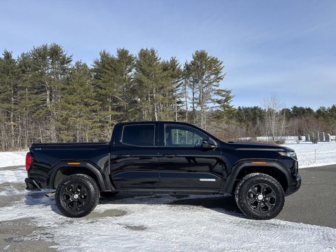 Used 2023 GMC Canyon Elevation w/ Elevation Premium Package image 5