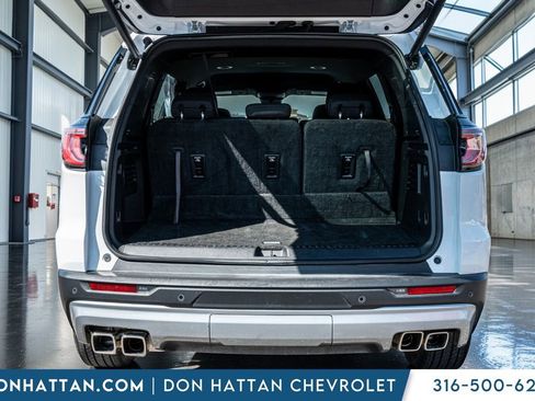 Used 2025 GMC Acadia Elevation image 31