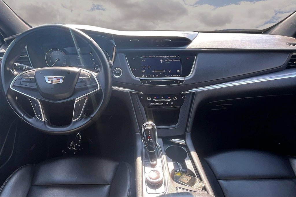 Certified 2024 Cadillac XT5 Luxury w/ LPO, Floor Liner Package AWD/4WD image 7