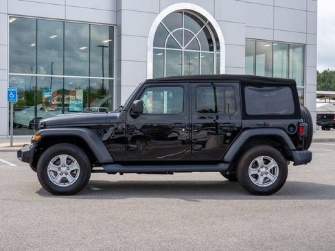 Used 2022 Jeep Wrangler Unlimited Sport AWD/4WD image 4
