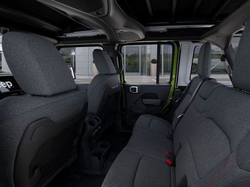 New 2025 Jeep Wrangler Unlimited Rubicon image 36