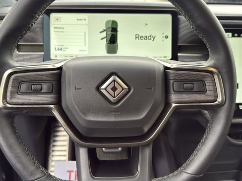 Used 2022 Rivian R1T Adventure image 15