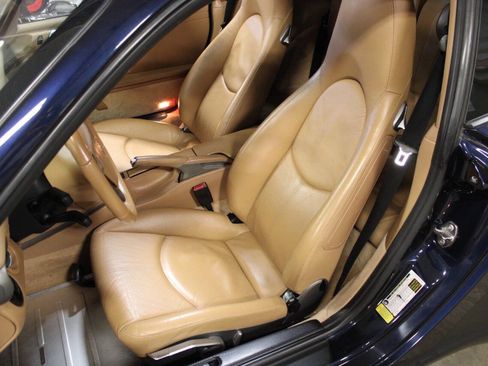 Used 2007 Porsche 911 GT3 RS image 32