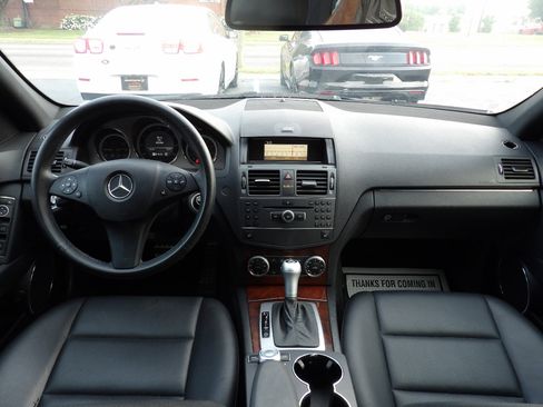Used 2011 Mercedes-Benz C 300 4MATIC Sedan image 22