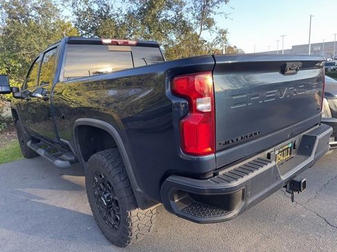 Used 2022 Chevrolet Silverado 2500 LTZ w/ LTZ Plus Package image 2