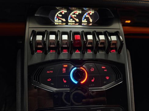 Used 2017 Lamborghini Huracan LP 580-2 RWD image 27