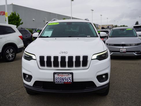 Used 2019 Jeep Cherokee Latitude Plus w/ Comfort/Convenience Group AWD/4WD image 6