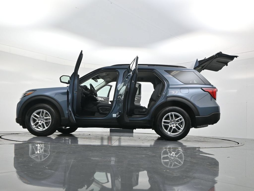 Used 2026 Ford Explorer Active AWD/4WD image 58