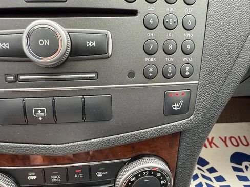 Used 2011 Mercedes-Benz C 300 SPORT 4MATIC image 23