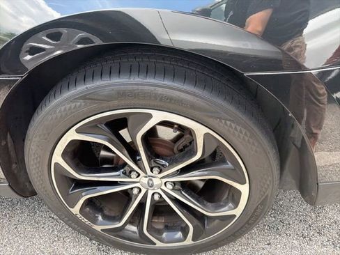 Used 2013 Ford Taurus SHO AWD/4WD image 20