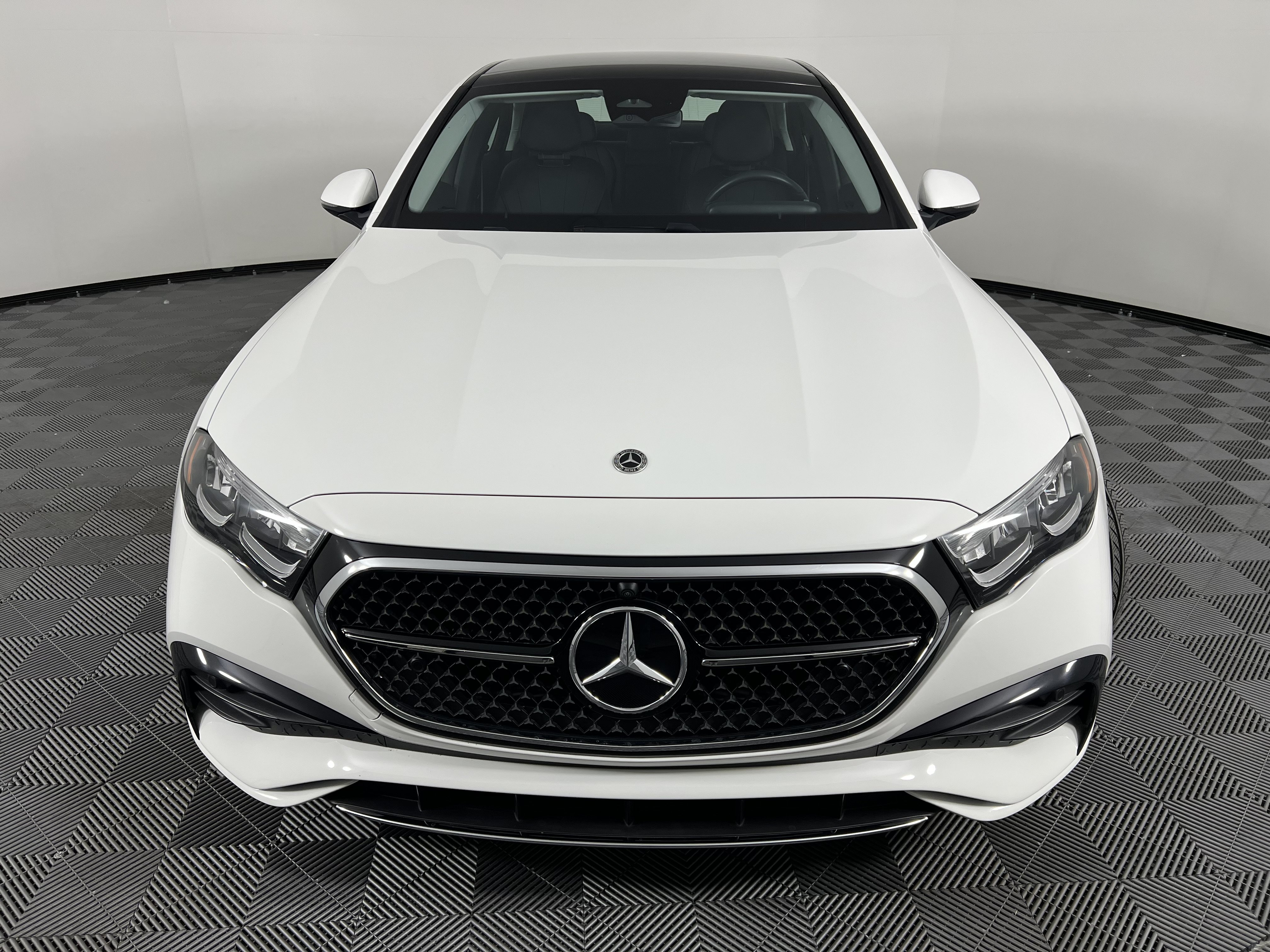 Certified 2024 Mercedes-Benz E 350 4MATIC Sedan image 5