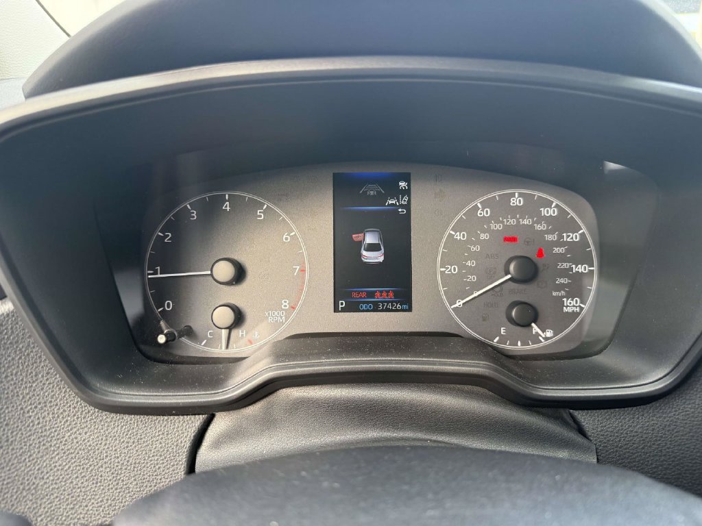 Used 2025 Toyota Corolla LE FWD image 13