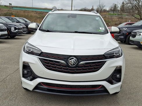 Used 2021 Buick Encore GX Essence w/ Sport Touring Package FWD image 2