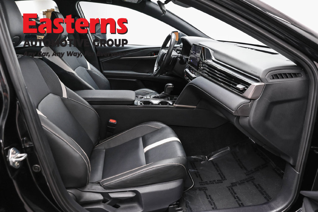 Used 2025 Toyota Camry SE FWD image 24