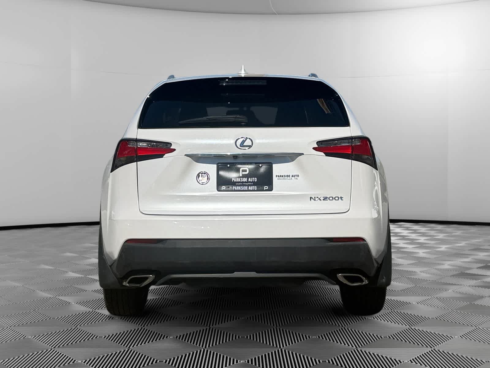 Used 2016 Lexus NX 200t FWD w/ Luxury Package image 4