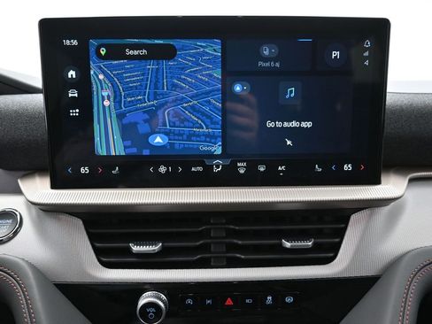 New 2025 Ford Explorer Active image 4