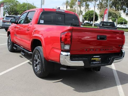 Certified 2021 Toyota Tacoma SR5 RWD image 15