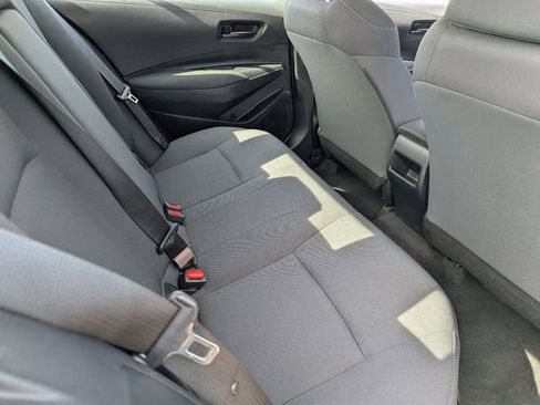 Used 2022 Toyota Corolla LE image 13