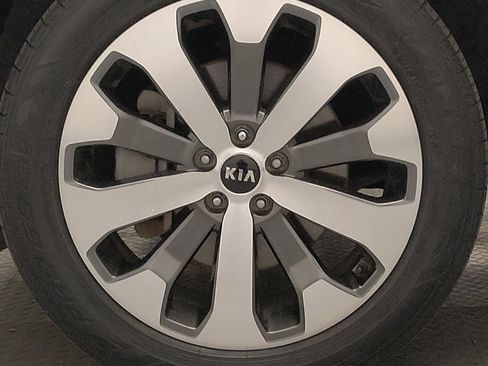 Used 2021 Kia Telluride S image 31