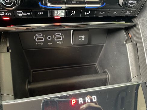 Used 2023 Jeep Grand Cherokee Laredo w/ MOPAR Finishing Package image 27