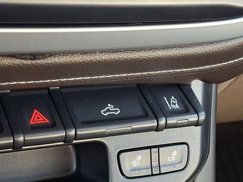 Used 2016 GMC Canyon SLT w/ Driver Alert Package RWD image 23