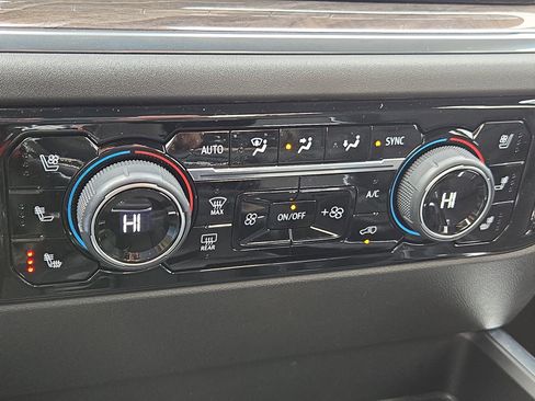 Used 2023 Chevrolet Silverado 1500 LTZ image 26