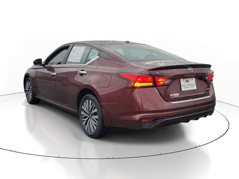 Certified 2023 Nissan Altima 2.5 SV image 3