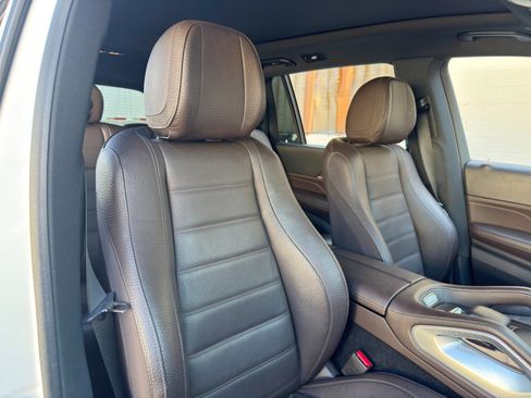 Used 2022 Mercedes-Benz GLS 580 4MATIC image 47