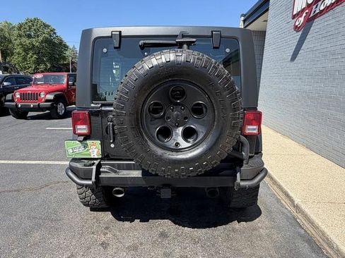 Used 2013 Jeep Wrangler Unlimited Sport w/ Connectivity Group AWD/4WD image 9