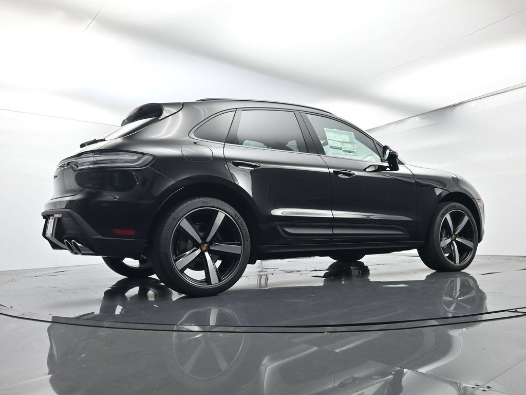 Certified 2026 Porsche Macan AWD/4WD image 49