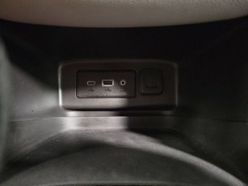 Used 2024 Chevrolet Equinox LS w/ Driver Confidence II Package FWD image 17