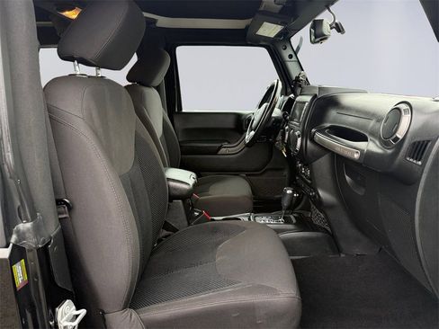Used 2017 Jeep Wrangler Sport image 17