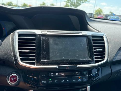 Used 2017 Honda Accord EX-L image 23
