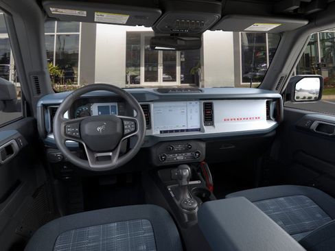 New 2025 Ford Bronco Heritage Edition image 30