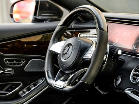 Used 2016 Mercedes-Benz S 63 AMG 4MATIC Coupe image 19