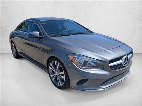 Used 2018 Mercedes-Benz CLA 250 image 3