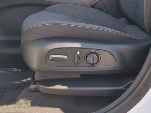 Used 2024 Chevrolet Equinox LT AWD/4WD image 22