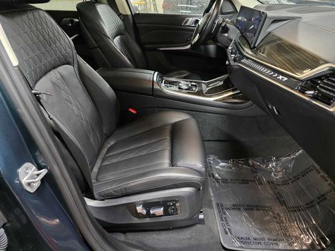 Used 2023 BMW X7 xDrive40i image 12