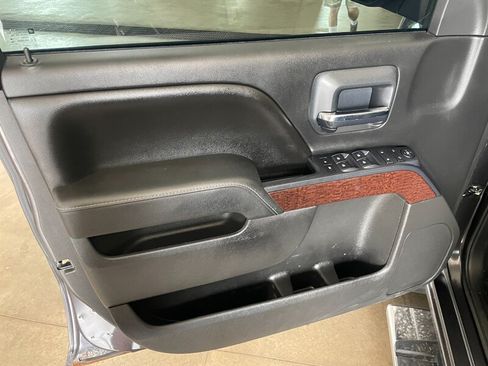 Used 2014 GMC Sierra 1500 SLE w/ SLE Value Package AWD/4WD image 21