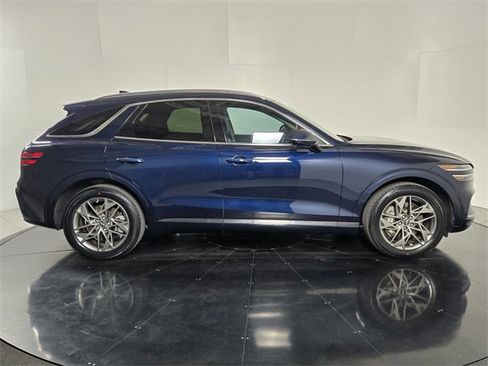 Used 2023 Genesis GV70 2.5T w/ Select Package image 7